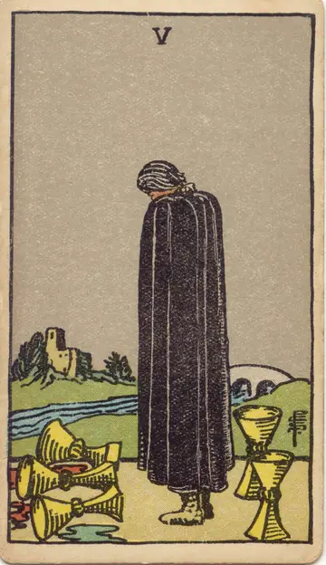 Lá Five of Cups (Năm Cốc)